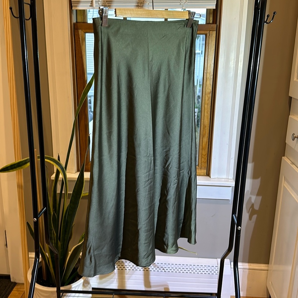 Dark green A&F midi skirt